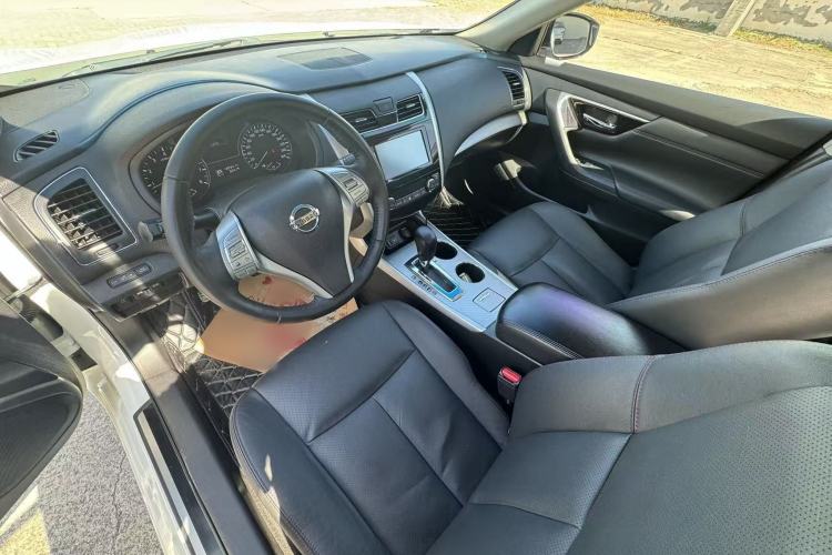 Used Nissan Teana 2016 2.0L XL Comfort Edition Interior 2