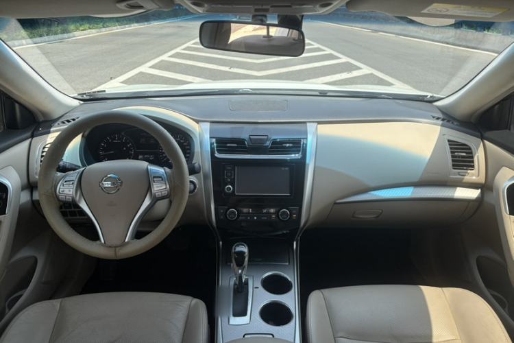 Used Nissan Teana 2016 Revised Version 2.0L XL Comfort Edition Interior 2