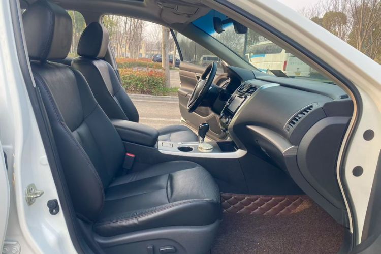 Used Nissan Teana 2016 2.0L XL Comfort Edition Interior 2
