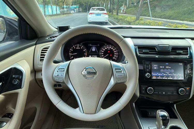 Used Nissan Teana 2016 Revised Version 2.0L XL Comfort Edition Interior 2