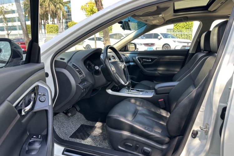 Used Nissan Teana 2016 Revised Version 2.0L XL Comfort Edition Interior 2