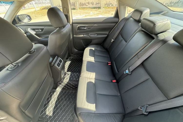 Used Nissan Teana 2016 2.0L XL Comfort Edition Interior 3
