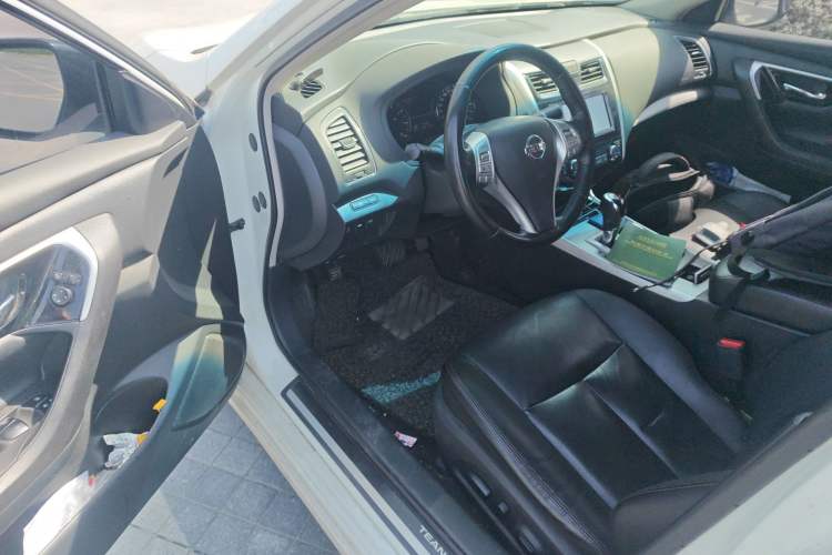 Used Nissan Teana 2016 Revised Version 2.0L XL Comfort Edition Interior 3
