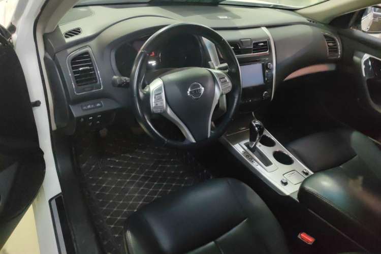 Used Nissan Teana 2016 2.5L XL-UpperNAVI Tech Prestige Edition Interior 3