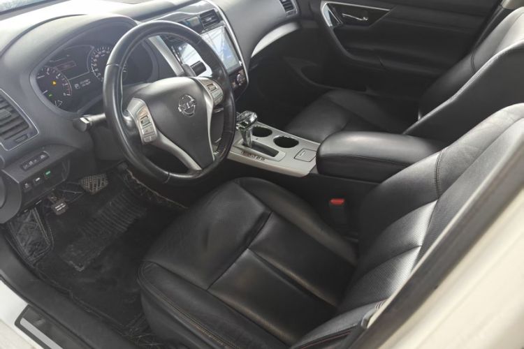Used Nissan Teana 2016 2.5L XL Comfort Edition Interior 4