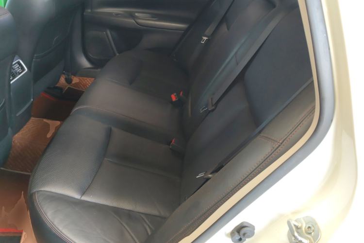 Used Nissan Teana 2016 Revised Version 2.0L XL Comfort Edition Interior 4
