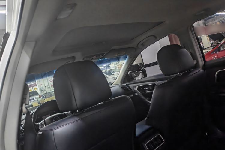 Used Nissan Teana 2016 Revised Version 2.0L XL Comfort Edition Interior 4