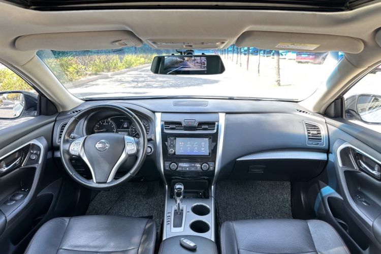 Used Nissan Teana 2016 Revised Version 2.0L XL Comfort Edition Interior 5