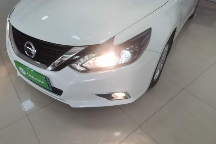 Used Nissan Teana 2016 2.0L XL Comfort Edition Left Front Headlight