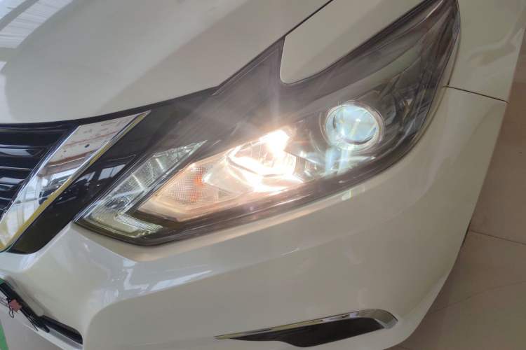 Used Nissan Teana 2016 Revised Version 2.0L XL Comfort Edition Left Front Headlight