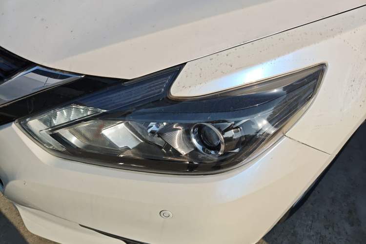 Used Nissan Teana 2016 Revised Version 2.0L XL Comfort Edition Left Front Headlight