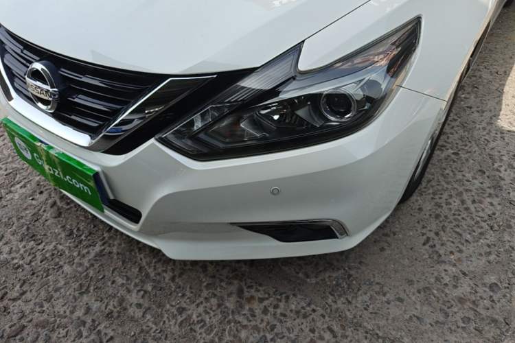 Used Nissan Teana 2016 2.0L XL Comfort Edition Left Front Headlight