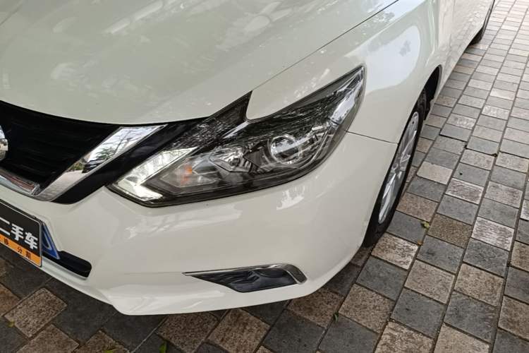 Used Nissan Teana 2016 Revised Version 2.0L XL Comfort Edition Left Front Headlight