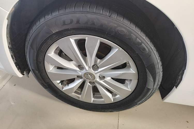 Used Nissan Teana 2016 Revised Version 2.0L XL Comfort Edition Left Front Wheel Hub