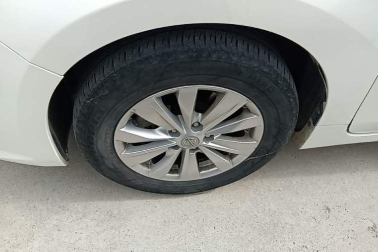 Used Nissan Teana 2016 2.0L XL Comfort Edition Left Front Wheel Hub