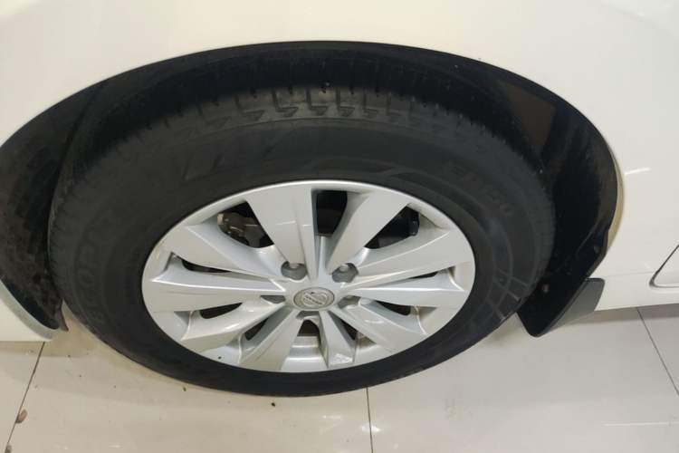 Used Nissan Teana 2016 Revised Version 2.0L XL Comfort Edition Left Front Wheel Hub
