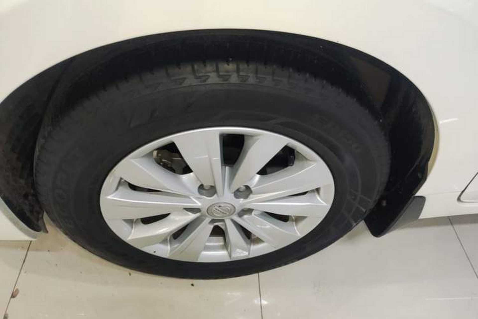 Used Nissan Teana 2016 Revised Version 2.0L XL Comfort Edition Left Front Wheel Hub