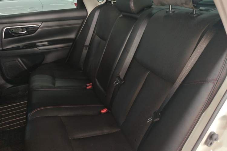 Used Nissan Teana 2016 2.5L XL-UpperNAVI Tech Prestige Edition Left Rear Seat
