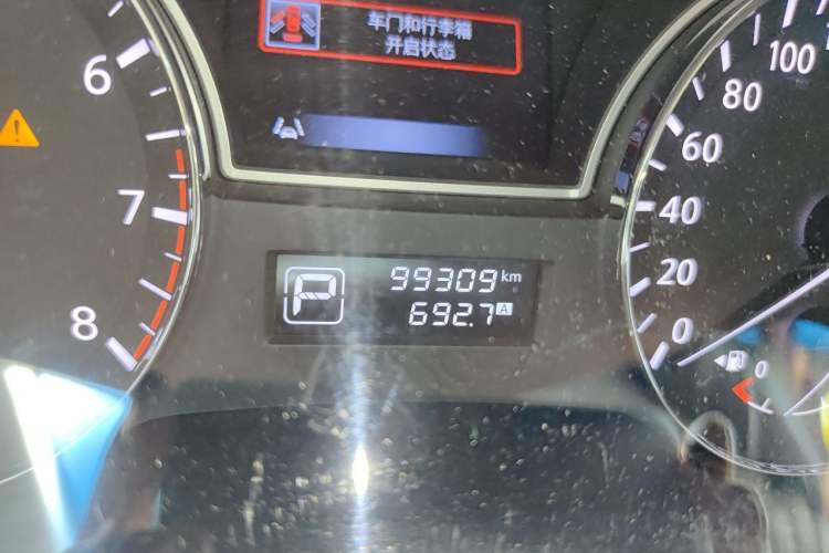 Used Nissan Teana 2016 2.0L XL-Upper Smart Edition Odometer Close Up