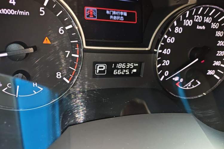 Used Nissan Teana 2016 Revised Version 2.0L XL Comfort Edition Odometer Close Up