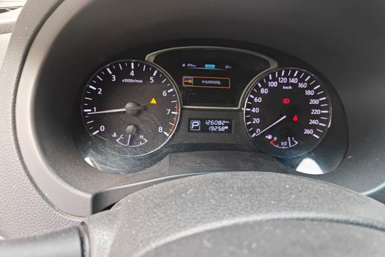Used Nissan Teana 2016 Revised Version 2.0L XL Comfort Edition Odometer Close Up