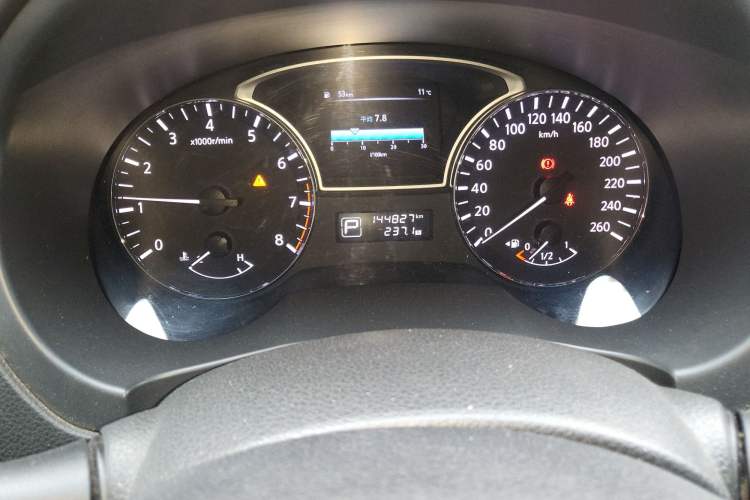 Used Nissan Teana 2016 2.0L XL Comfort Edition Odometer Close Up