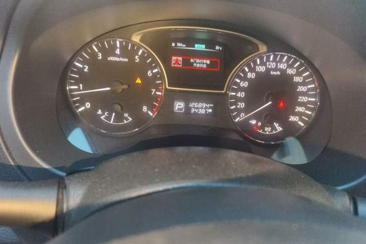 Used Nissan Teana 2016 Revised Version 2.0L XL Comfort Edition Odometer Close Up