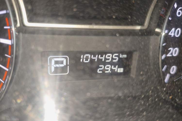 Used Nissan Teana 2016 Revised Version 2.0L XL Comfort Edition Odometer Close Up