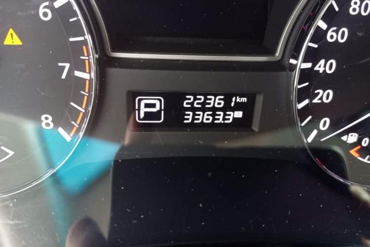 Used Nissan Teana 2016 2.5L XL Comfort Edition Odometer Close Up