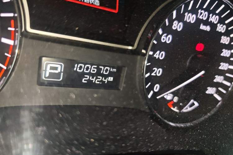 Used Nissan Teana 2016 2.0L XL Comfort Edition Odometer Close Up
