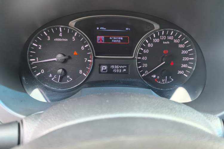Used Nissan Teana 2016 Revised Version 2.0L XL Comfort Edition Odometer Close Up