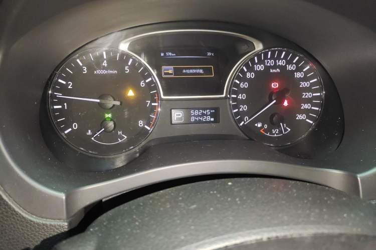 Used Nissan Teana 2016 Revised Version 2.0L XL Comfort Edition Odometer Close Up
