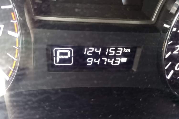 Used Nissan Teana 2016 2.5L XL Comfort Edition Odometer Close Up