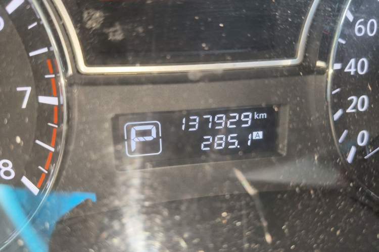 Used Nissan Teana 2016 2.0L XL Comfort Edition Odometer Close Up