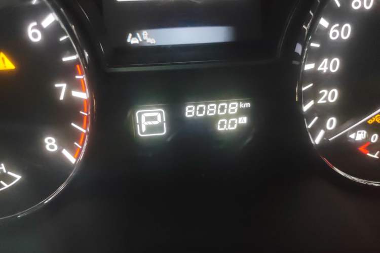 Used Nissan Teana 2016 2.5L XL-UpperNAVI Tech Prestige Edition Odometer Close Up