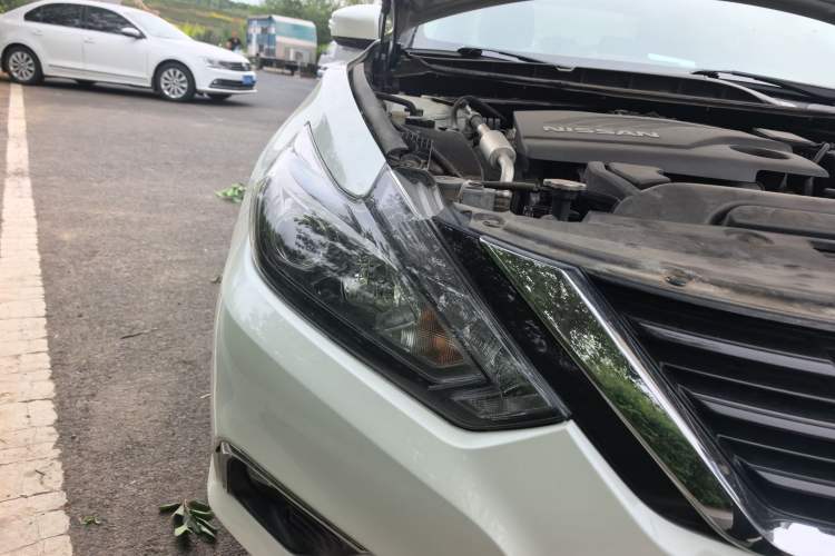 Used Nissan Teana 2016 2.0L XL Comfort Edition Right Front Headlight