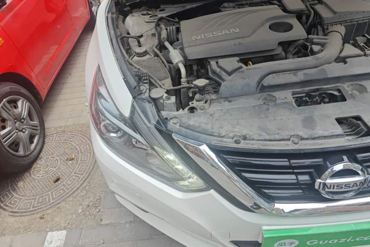 Used Nissan Teana 2016 Revised Version 2.0L XL Comfort Edition Right Front Headlight