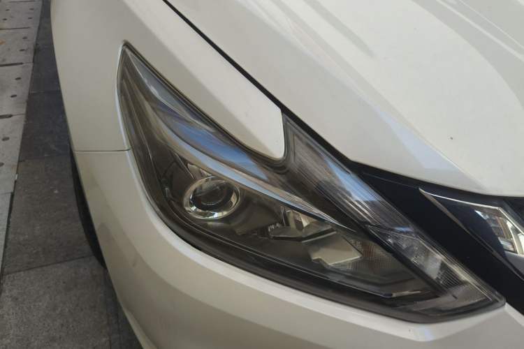 Used Nissan Teana 2016 2.0L XL Comfort Edition Right Front Headlight