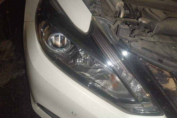 Used Nissan Teana 2016 2.0L XL-Upper Smart Edition Right Front Headlight