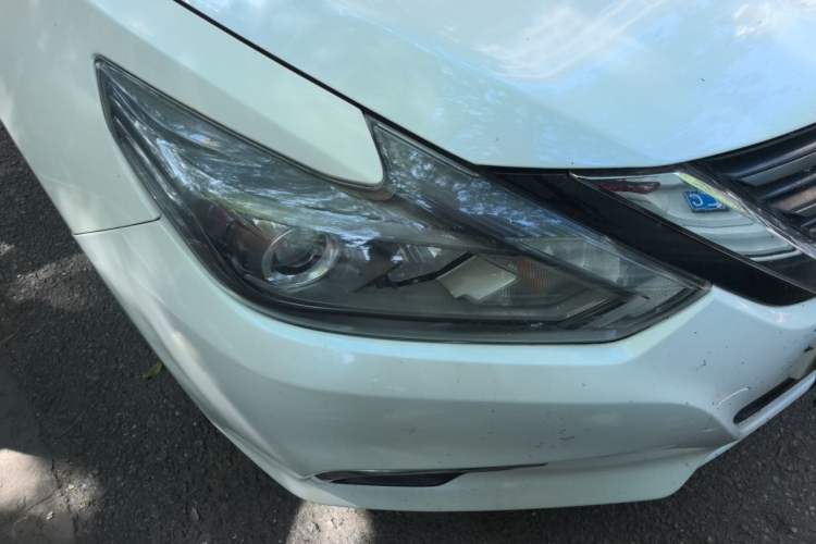 Used Nissan Teana 2016 Revised Version 2.0L XL Comfort Edition Right Front Headlight