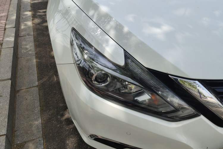 Used Nissan Teana 2016 2.0L XL-Upper Smart Edition Right Front Headlight