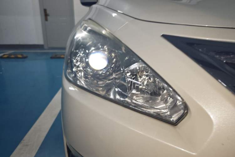 Used Nissan Teana 2016 2.0L XL Comfort Edition Right Front Headlight