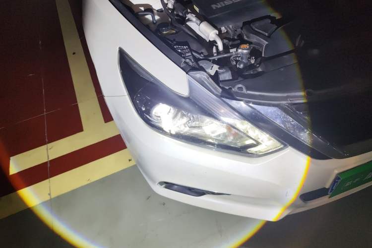 Used Nissan Teana 2016 Revised Version 2.0L XL Comfort Edition Right Front Headlight
