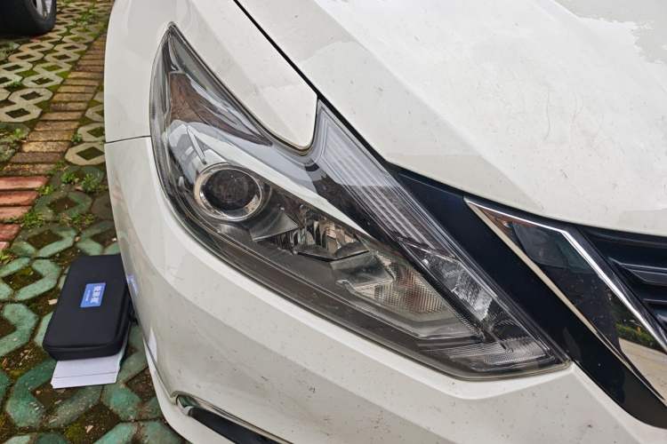 Used Nissan Teana 2016 Revised Version 2.0L XL Comfort Edition Right Front Headlight