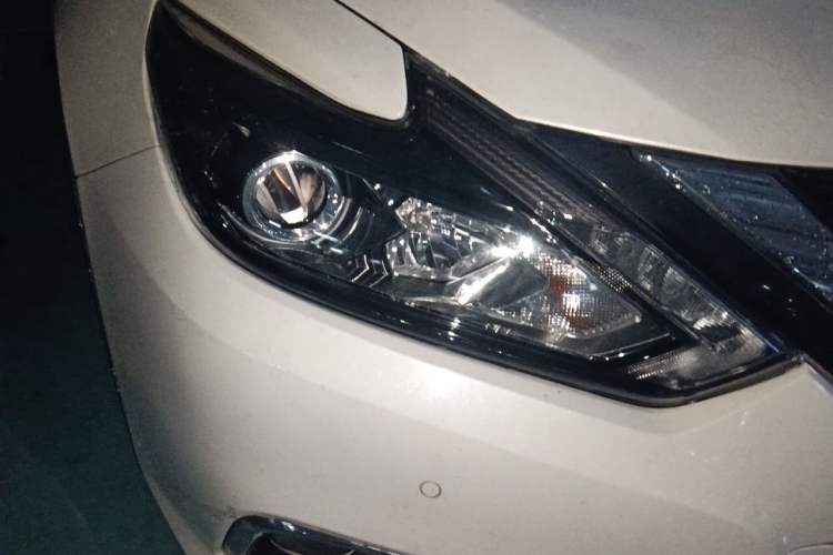 Used Nissan Teana 2016 2.5L XL Comfort Edition Right Front Headlight