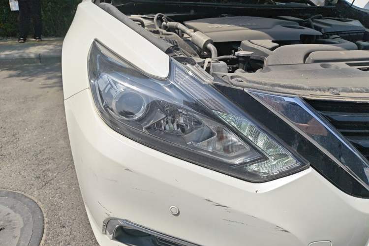 Used Nissan Teana 2016 Revised Version 2.0L XL Comfort Edition Right Front Headlight