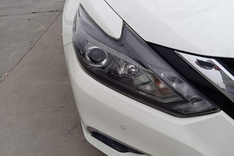 Used Nissan Teana 2016 2.5L XL Comfort Edition Right Front Headlight