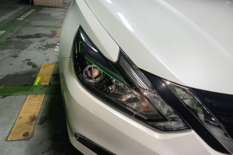 Used Nissan Teana 2016 Revised Version 2.0L XL Comfort Edition Right Front Headlight