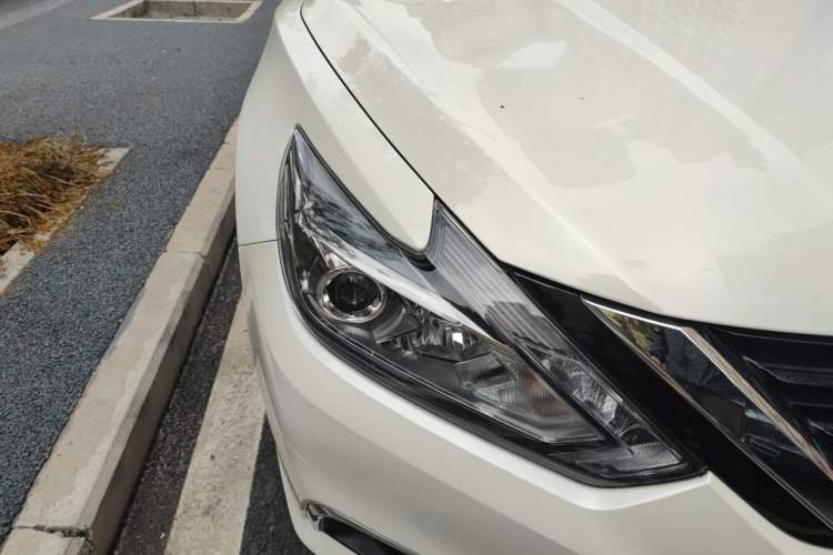 Used Nissan Teana 2016 Revised Version 2.0L XL Comfort Edition Right Front Headlight