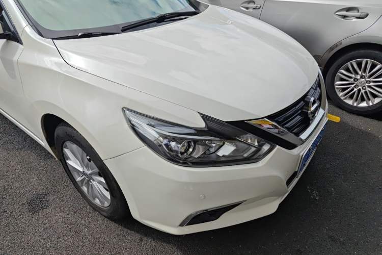 Used Nissan Teana 2016 2.0L XL Comfort Edition Right Front Headlight